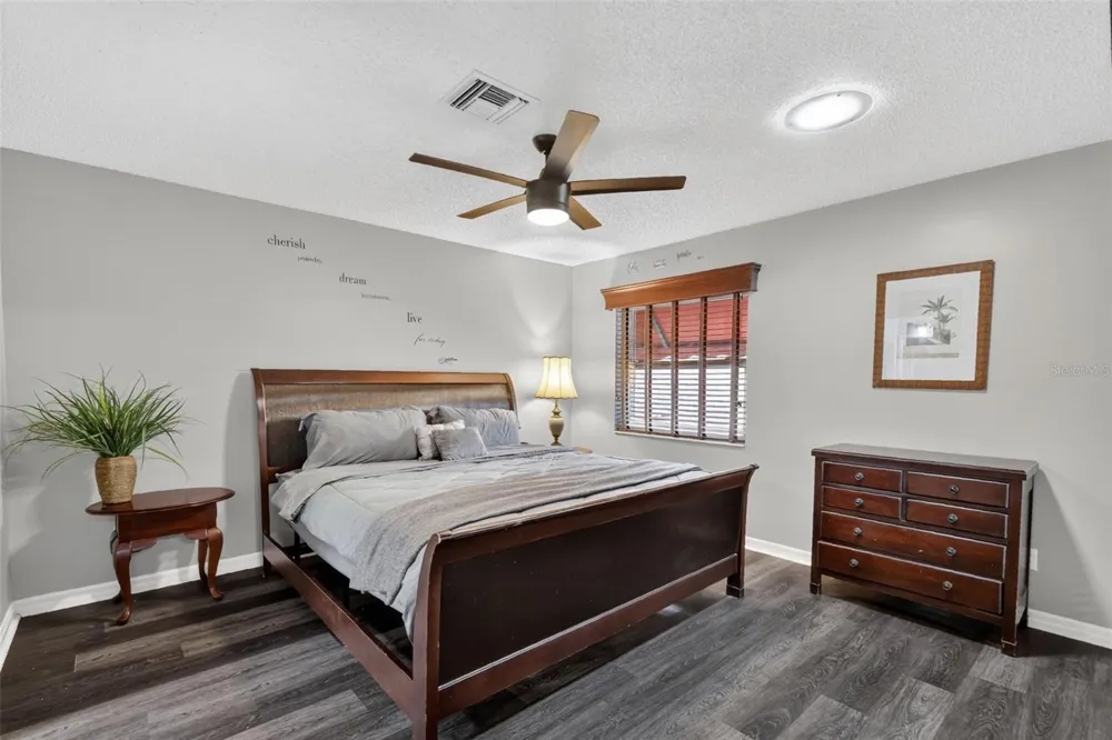 1004 LAREDO LANE Lady Lake, FL 32159
