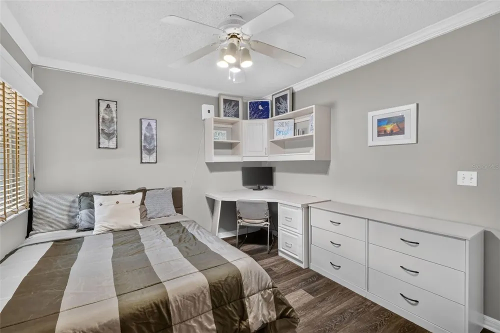 1004 LAREDO LANE Lady Lake, FL 32159