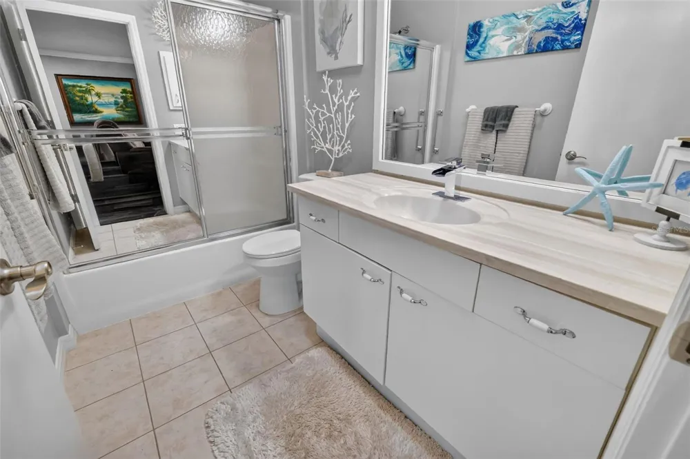 1004 LAREDO LANE Lady Lake, FL 32159