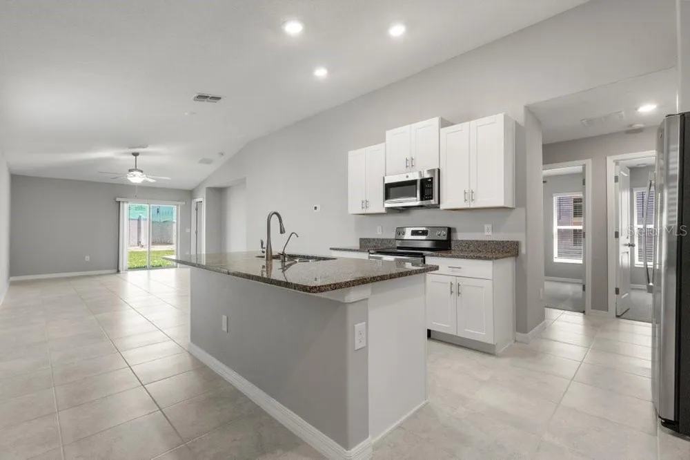 7110 AMELIA COVE COURT Sun City Center, FL 33573