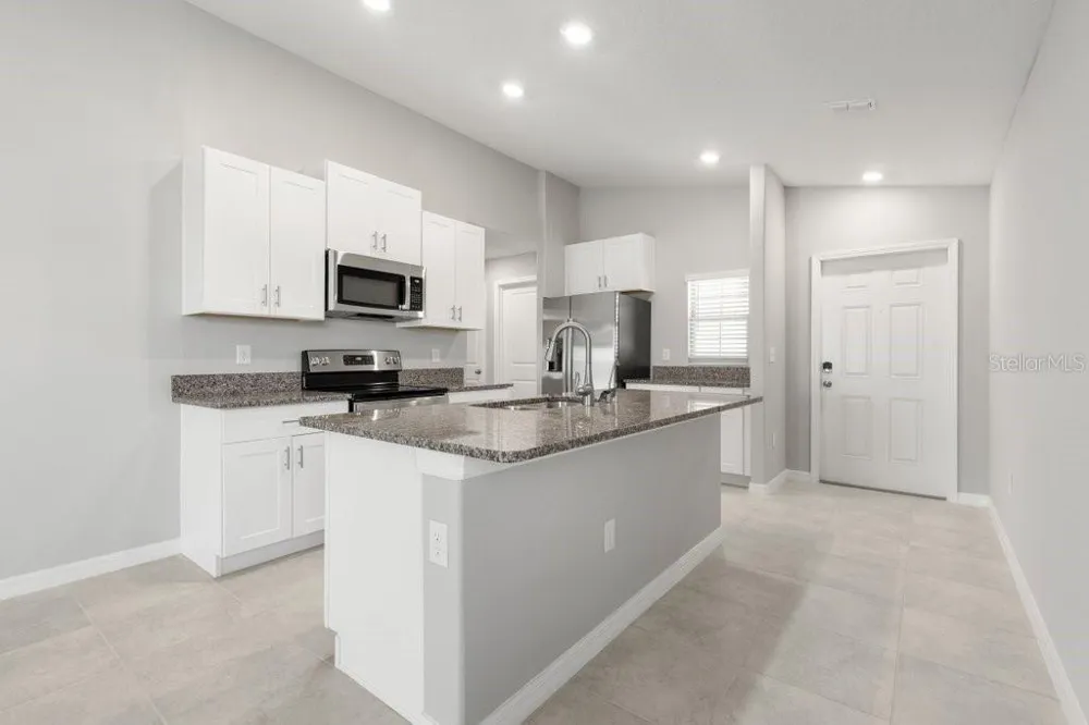 7110 AMELIA COVE COURT Sun City Center, FL 33573