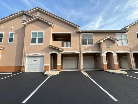 10412 VILLA VIEW CIRCLE #10412