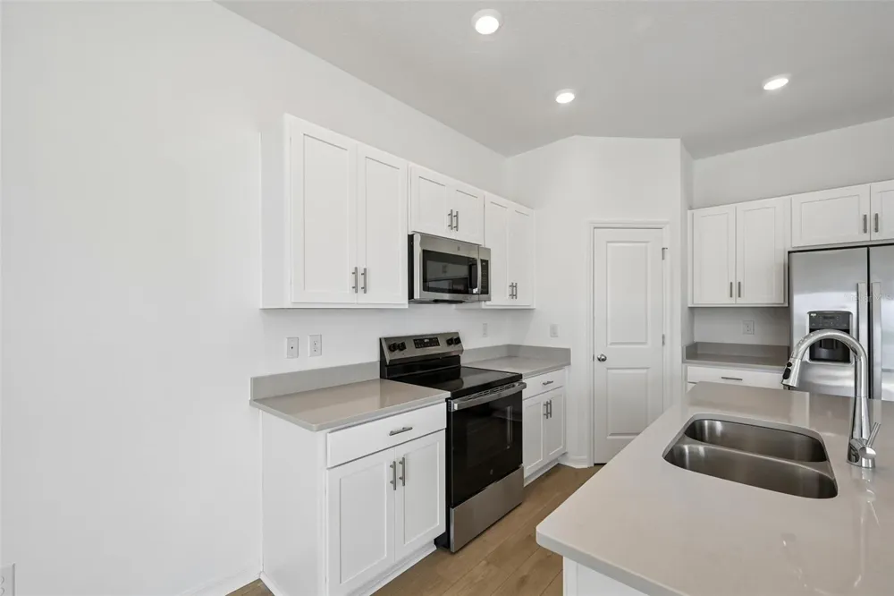 10713 ECLIPSE STREET Sarasota, FL 34241