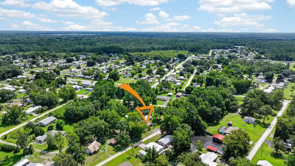 110 W PALM AVENUE Crescent City, FL 32112