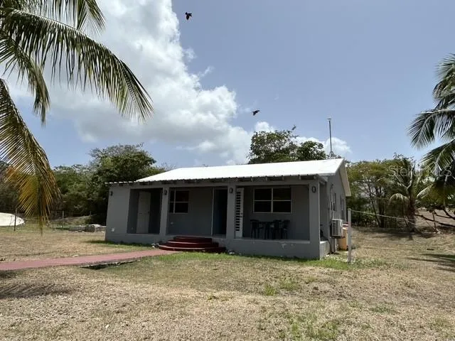 200 HC-02 BOX 14110 , PUERTO RICO Vieques, PR 00765