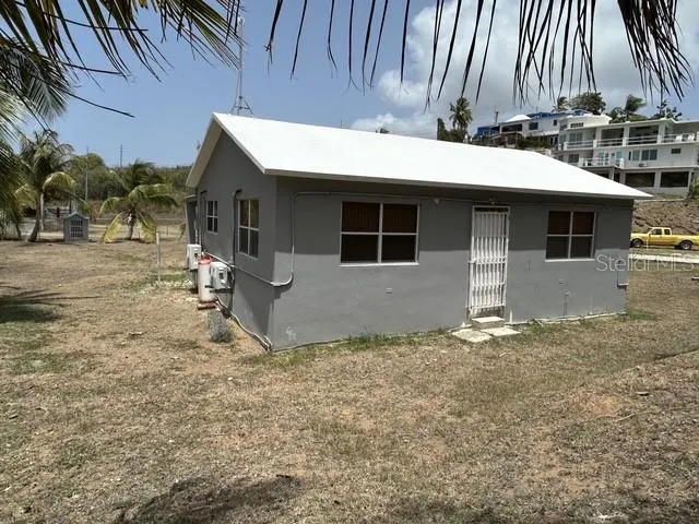 200 HC-02 BOX 14110 , PUERTO RICO Vieques, PR 00765