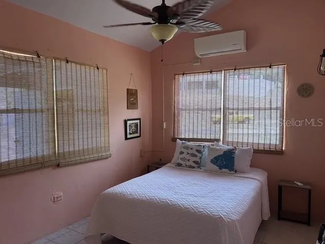 200 HC-02 BOX 14110 , PUERTO RICO Vieques, PR 00765