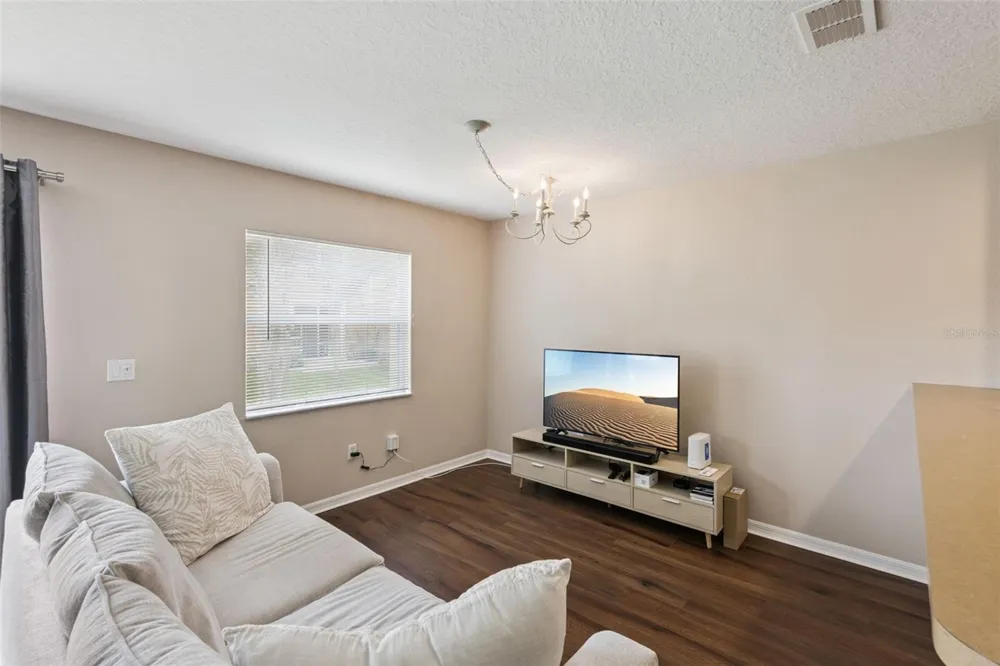 4246 TRIDENT POINT Oviedo, FL 32765