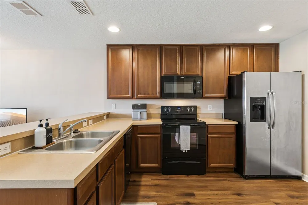 4246 TRIDENT POINT Oviedo, FL 32765