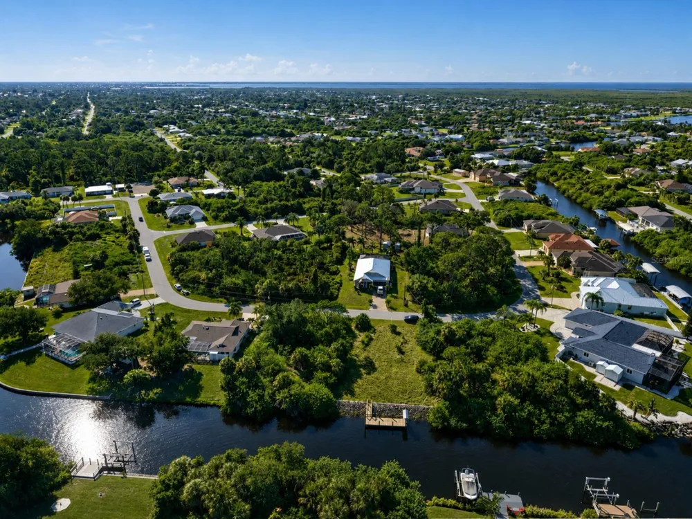 17394 BAYHARBOR CIRCLE Port Charlotte, FL 33948