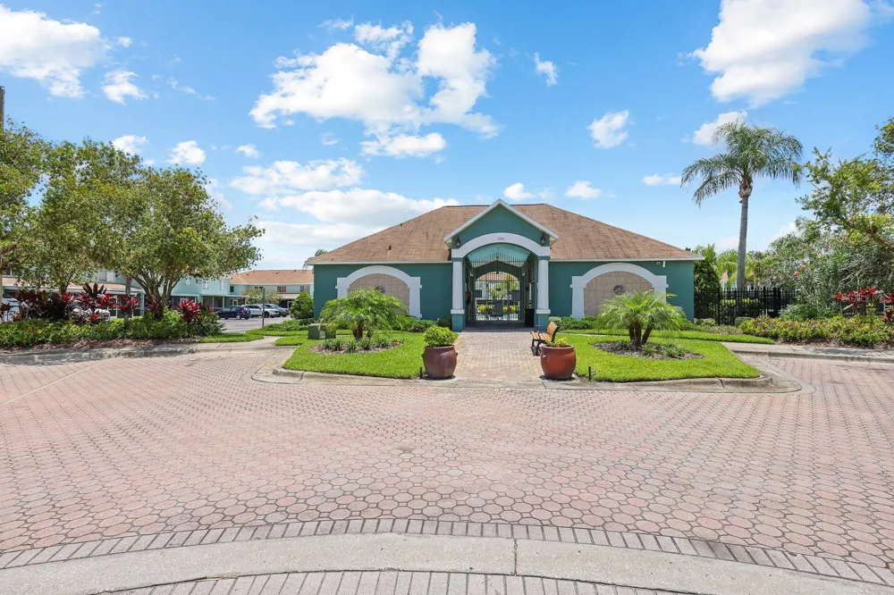 1326 TWILRIDGE PLACE Brandon, FL 33511