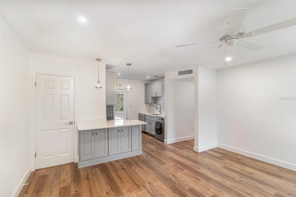 151 ORLANDO AVENUE #207 Winter Park, FL 32789