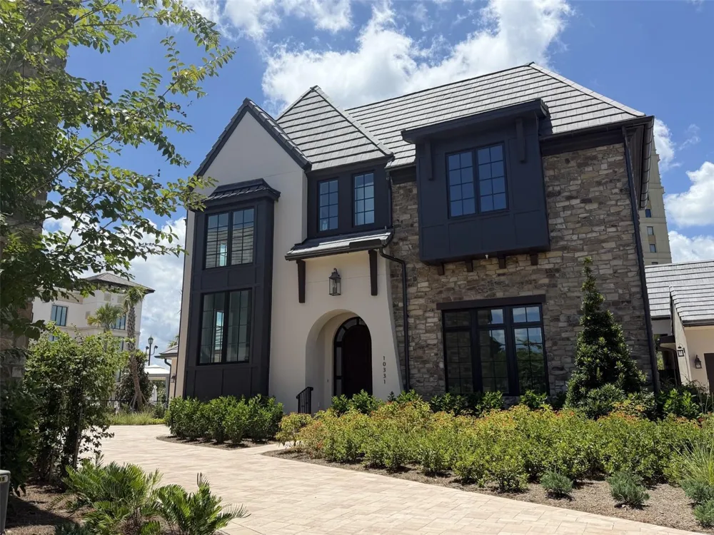 10331 WINTER SPARKLE CIRCLE Golden Oak, FL 32836