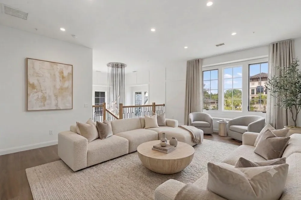 10331 WINTER SPARKLE CIRCLE Golden Oak, FL 32836