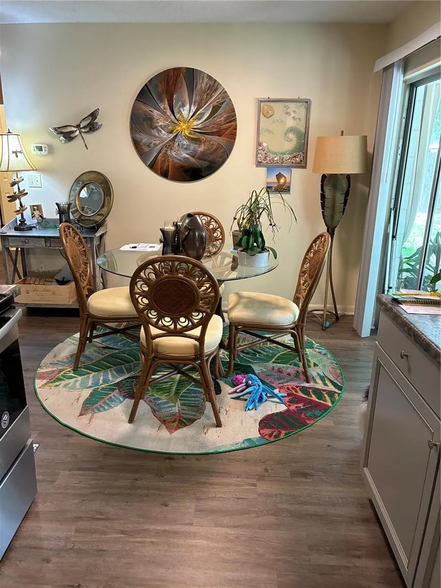 142 S SIMPSON STREET Mount Dora, FL 32757