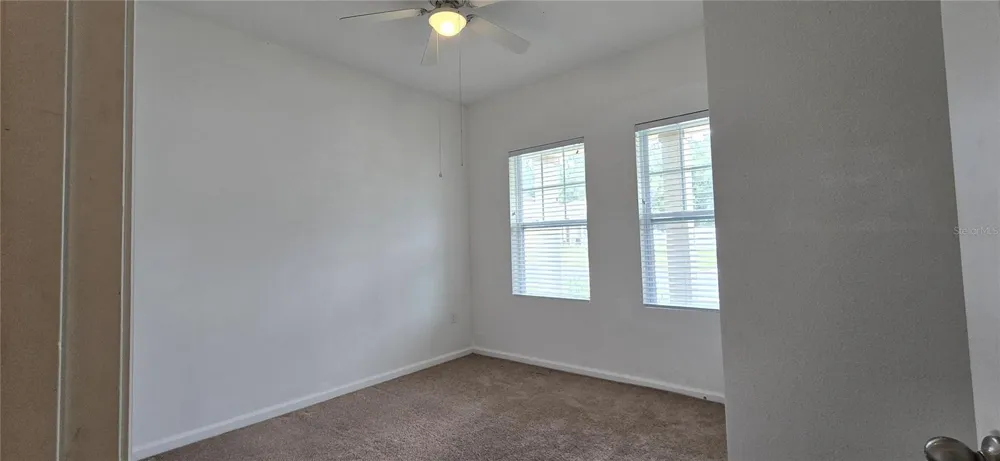 15660 MERLIN AVENUE Mascotte, FL 34753