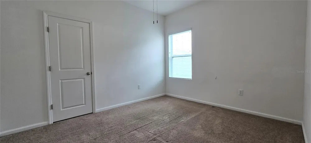 15660 MERLIN AVENUE Mascotte, FL 34753