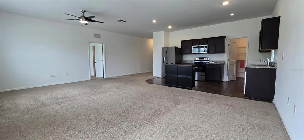 15660 MERLIN AVENUE Mascotte, FL 34753