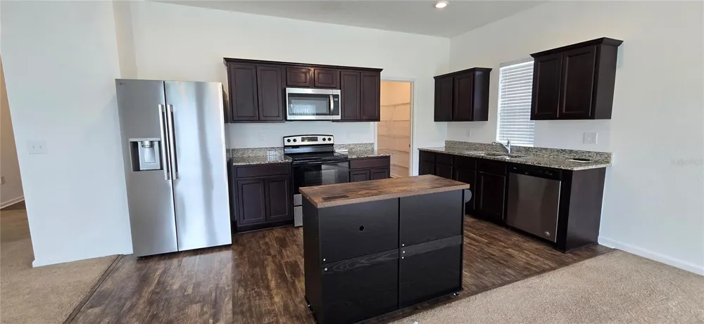 15660 MERLIN AVENUE Mascotte, FL 34753
