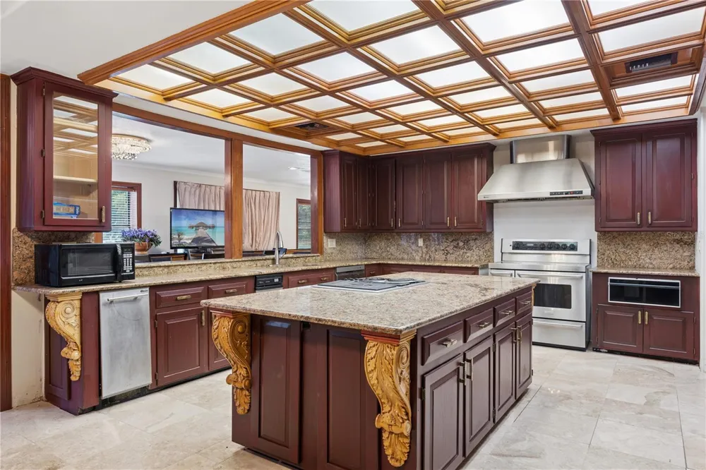 1041 SWEETWATER CLUB BOULEVARD Longwood, FL 32779