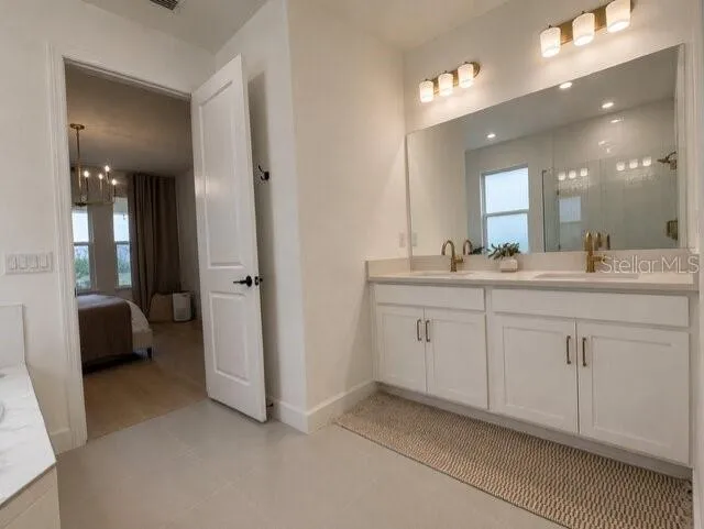 8532 GOLDEN DAWN COURT Sarasota, FL 34241