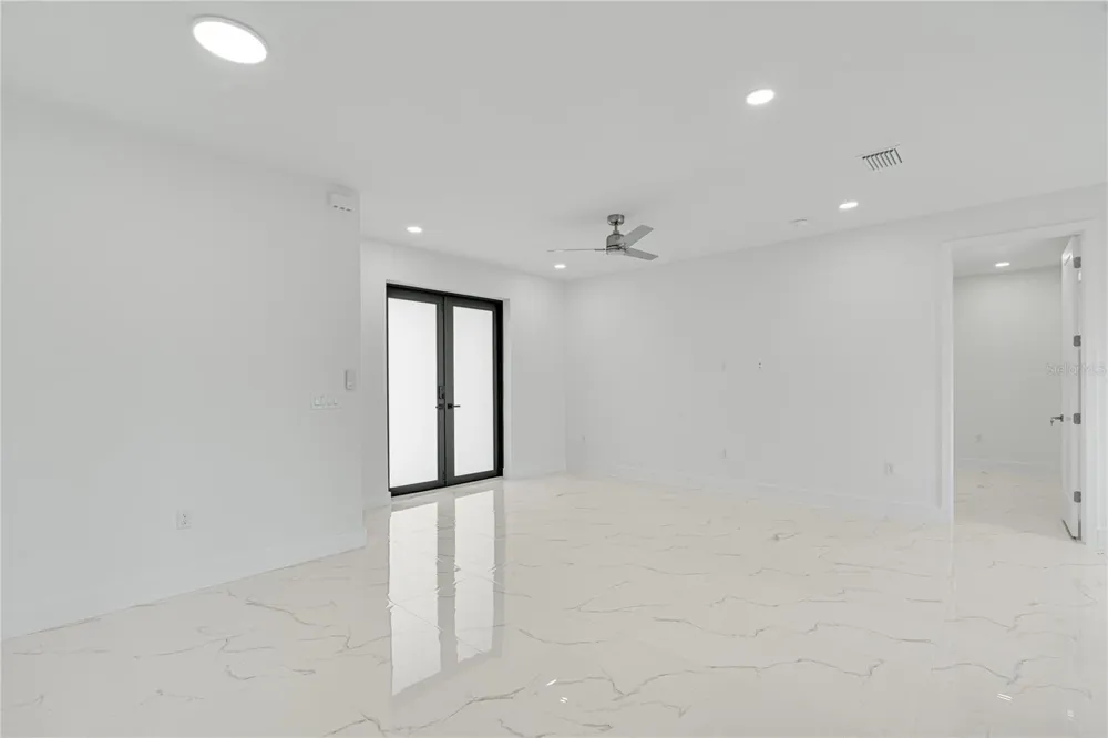 153 AUSTRALIAN DRIVE Rotonda West, FL 33947