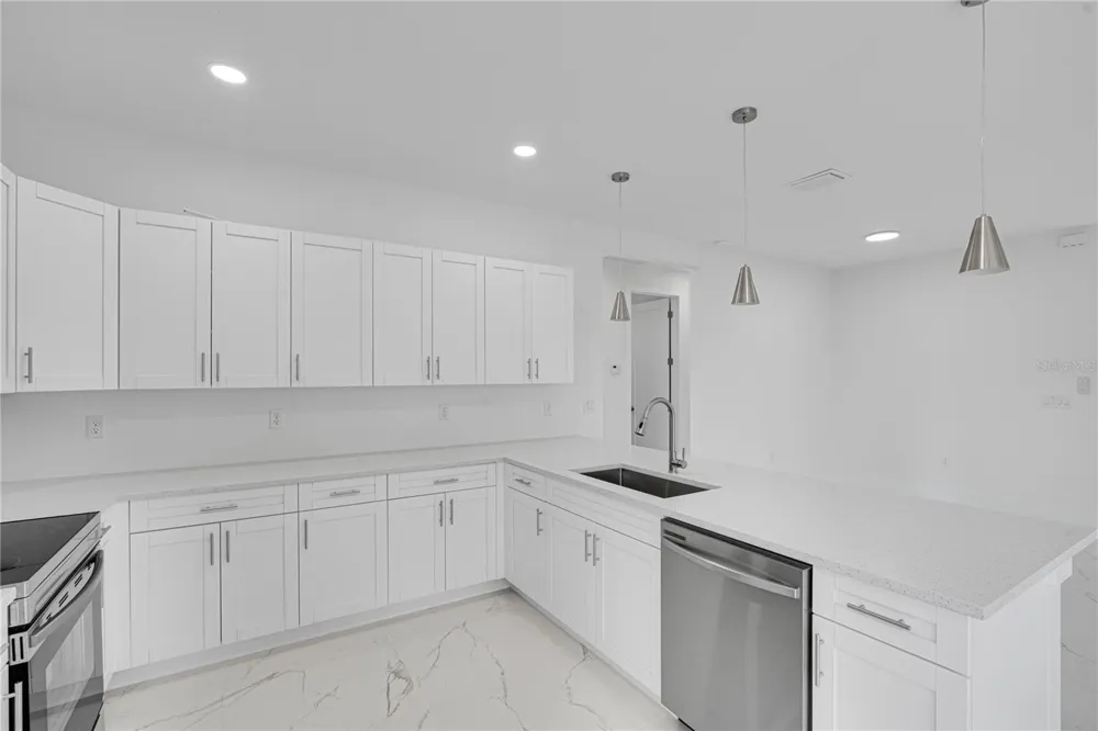 153 AUSTRALIAN DRIVE Rotonda West, FL 33947