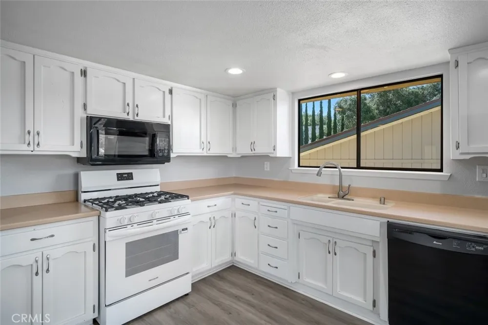5675 Hermosilla Avenue Atascadero, CA 93422