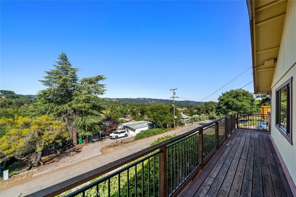 5675 Hermosilla Avenue Atascadero, CA 93422