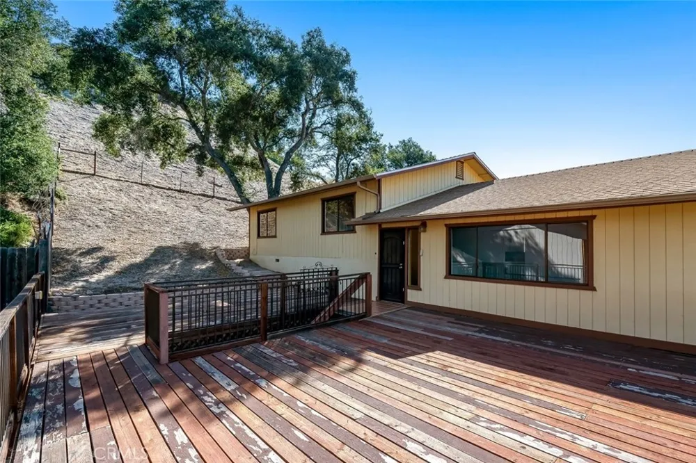 5675 Hermosilla Avenue Atascadero, CA 93422