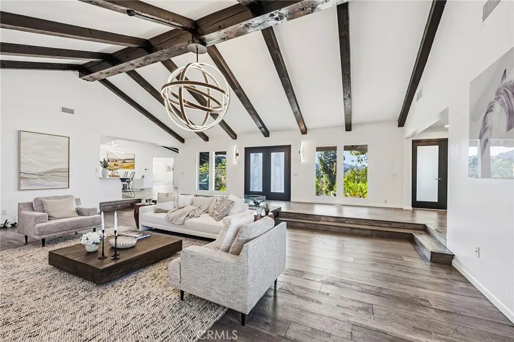 31673 Foxfield Westlake Village, CA 91361
