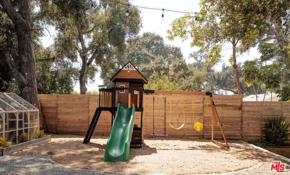 8412 Oswego Street Sunland, CA 91040