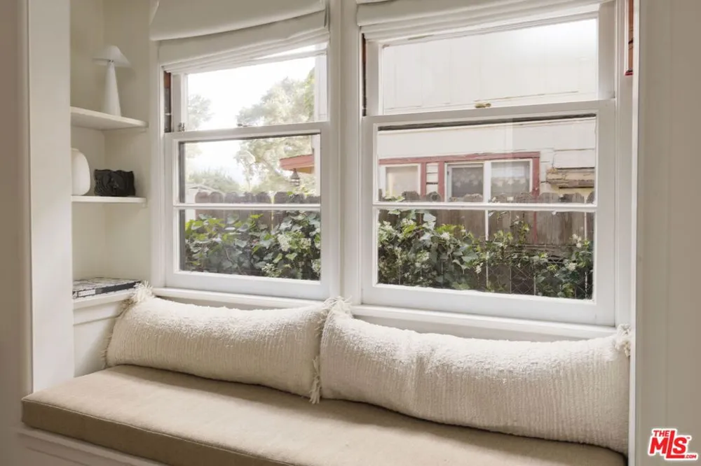 8412 Oswego Street Sunland, CA 91040