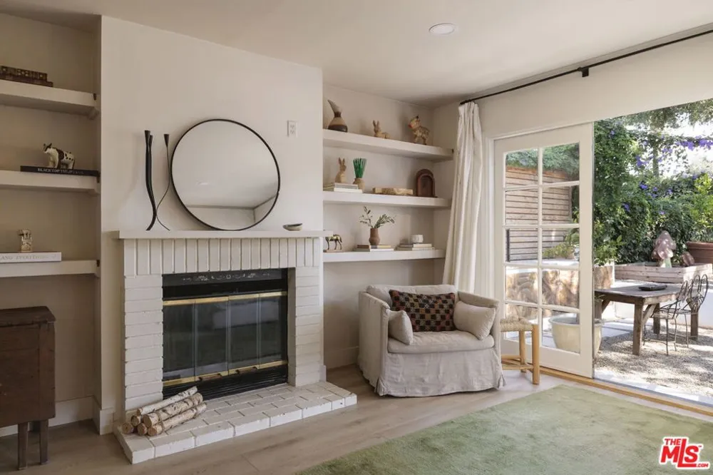 8412 Oswego Street Sunland, CA 91040