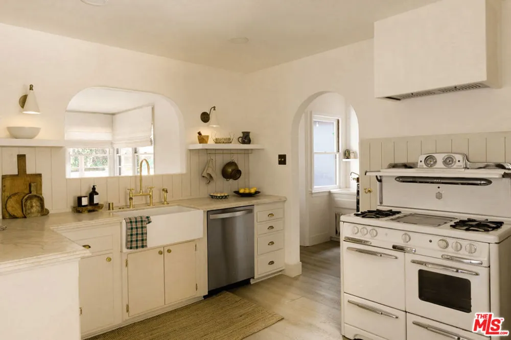 8412 Oswego Street Sunland, CA 91040