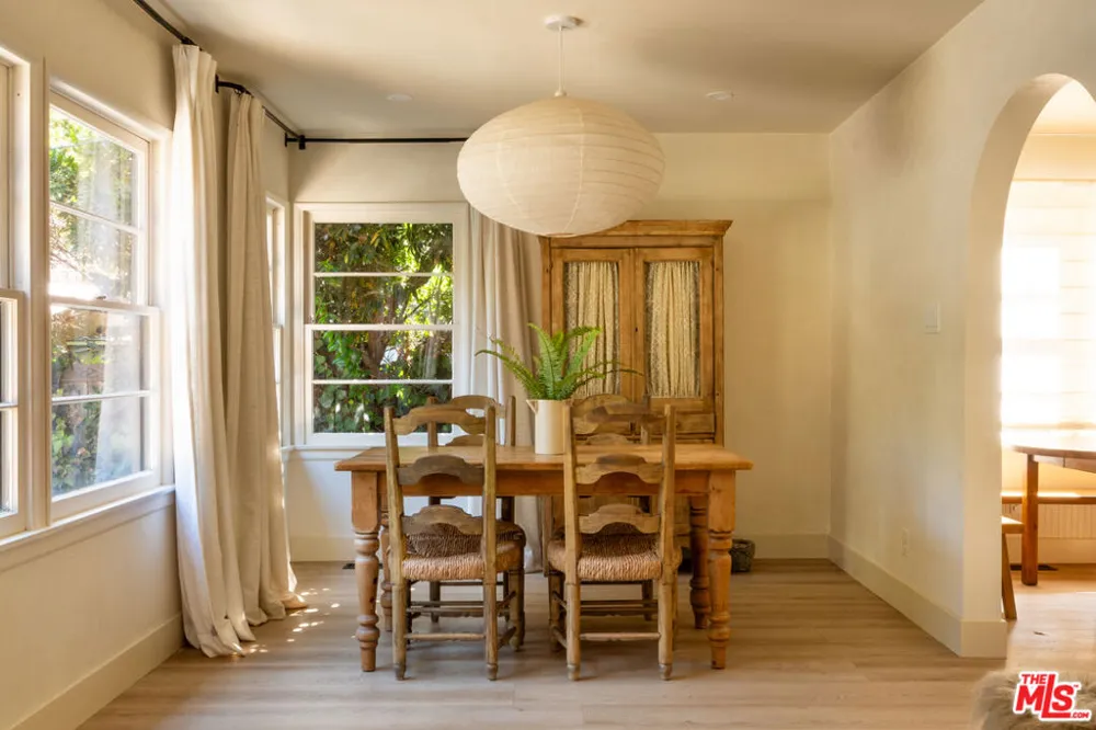 8412 Oswego Street Sunland, CA 91040