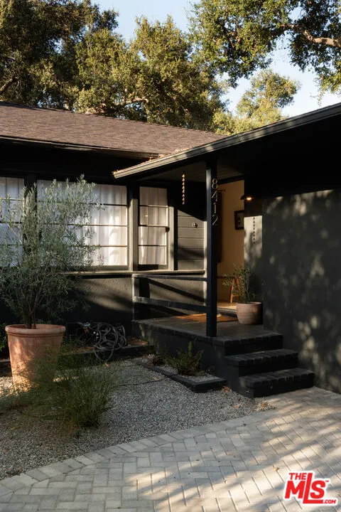 8412 Oswego Street Sunland, CA 91040