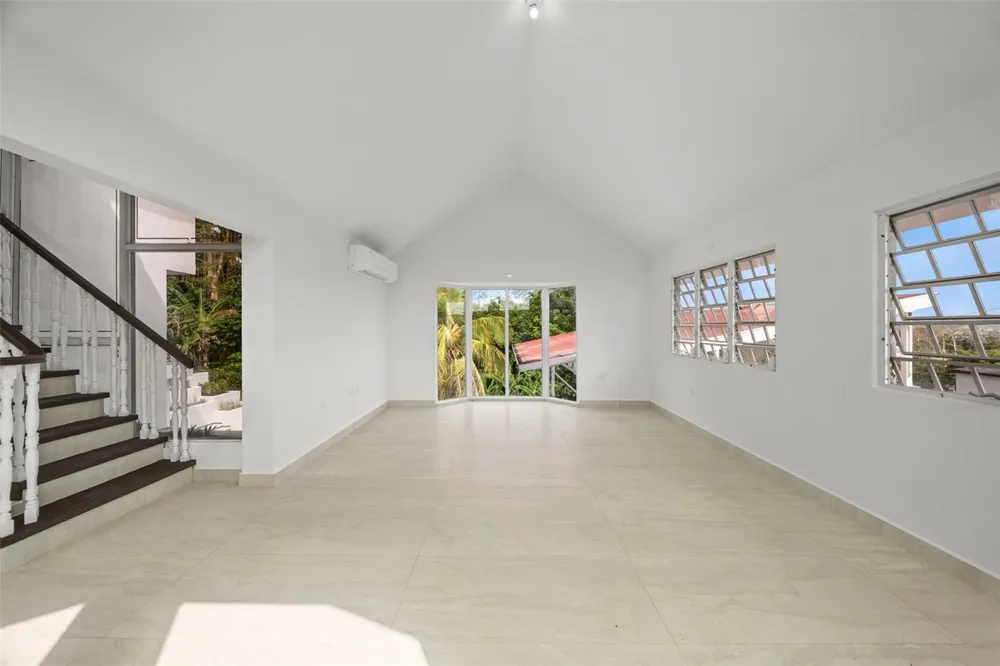 151 ALTURAS TEJAS Las Piedras, PR 00771