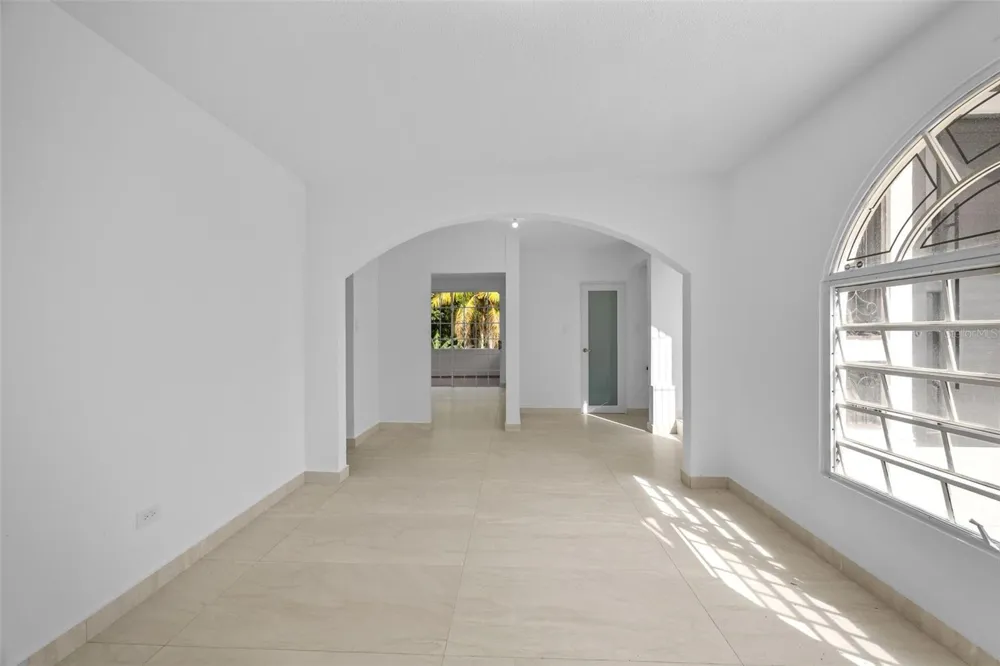 151 ALTURAS TEJAS Las Piedras, PR 00771