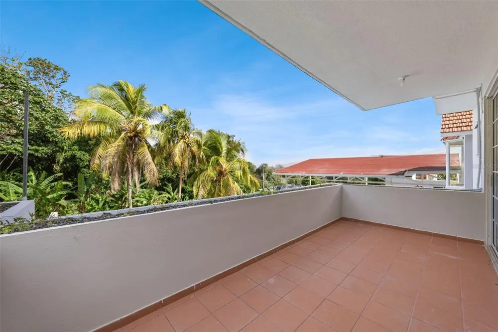 151 ALTURAS TEJAS Las Piedras, PR 00771