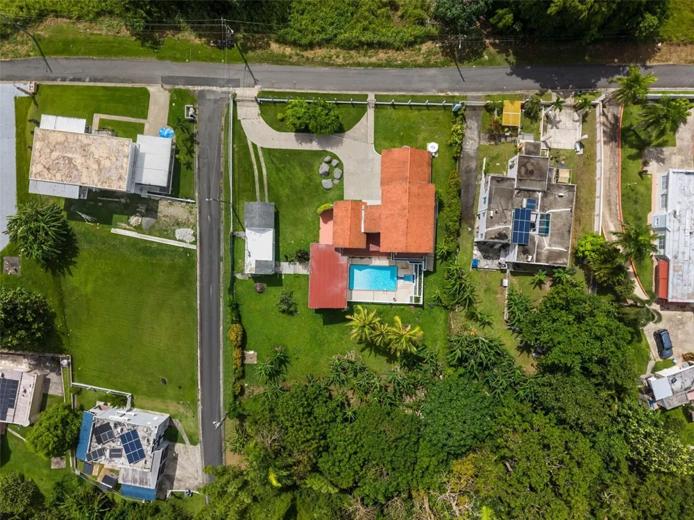 151 ALTURAS TEJAS Las Piedras, PR 00771