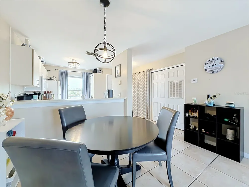 2504 WOODGATE BOULEVARD #203 Orlando, FL 32822