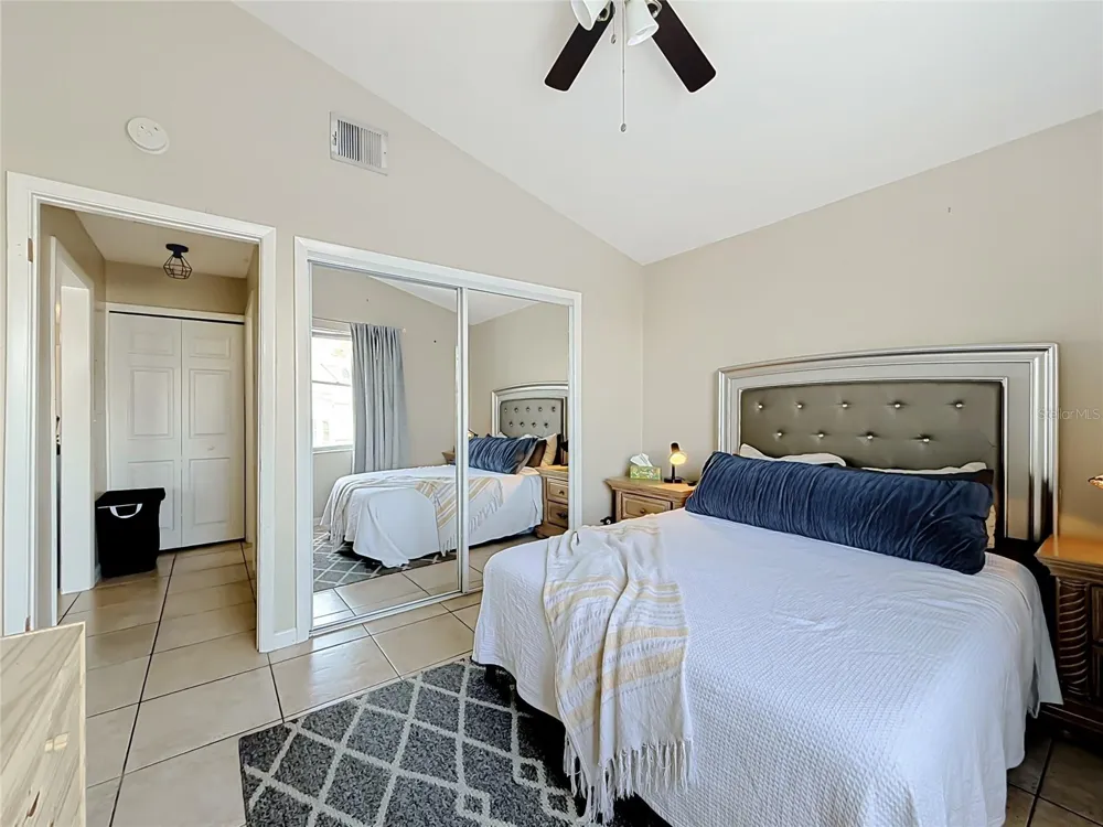 2504 WOODGATE BOULEVARD #203 Orlando, FL 32822