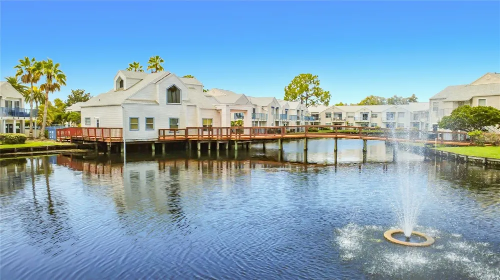 2504 WOODGATE BOULEVARD #203 Orlando, FL 32822