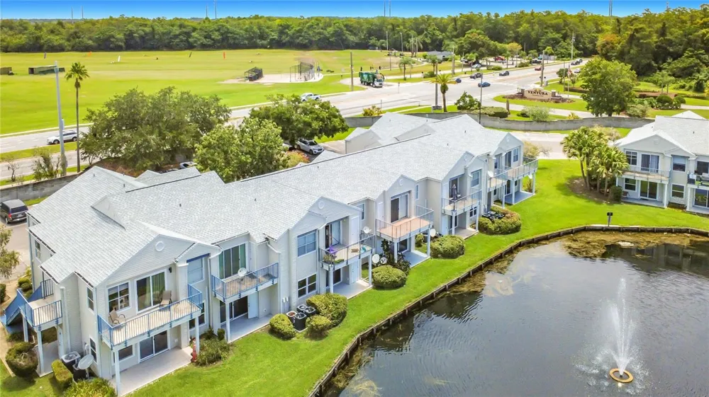 2504 WOODGATE BOULEVARD #203 Orlando, FL 32822