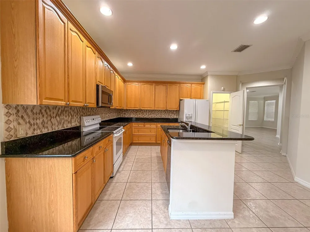 12947 RUNSWICK AVENUE Windermere, FL 34786