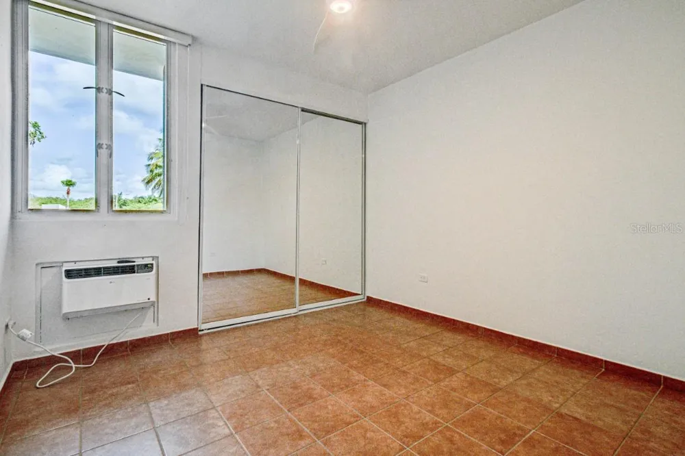 693 NCV #324 Vega Alta, PR 00692