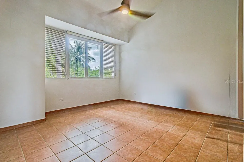 693 NCV #324 Vega Alta, PR 00692
