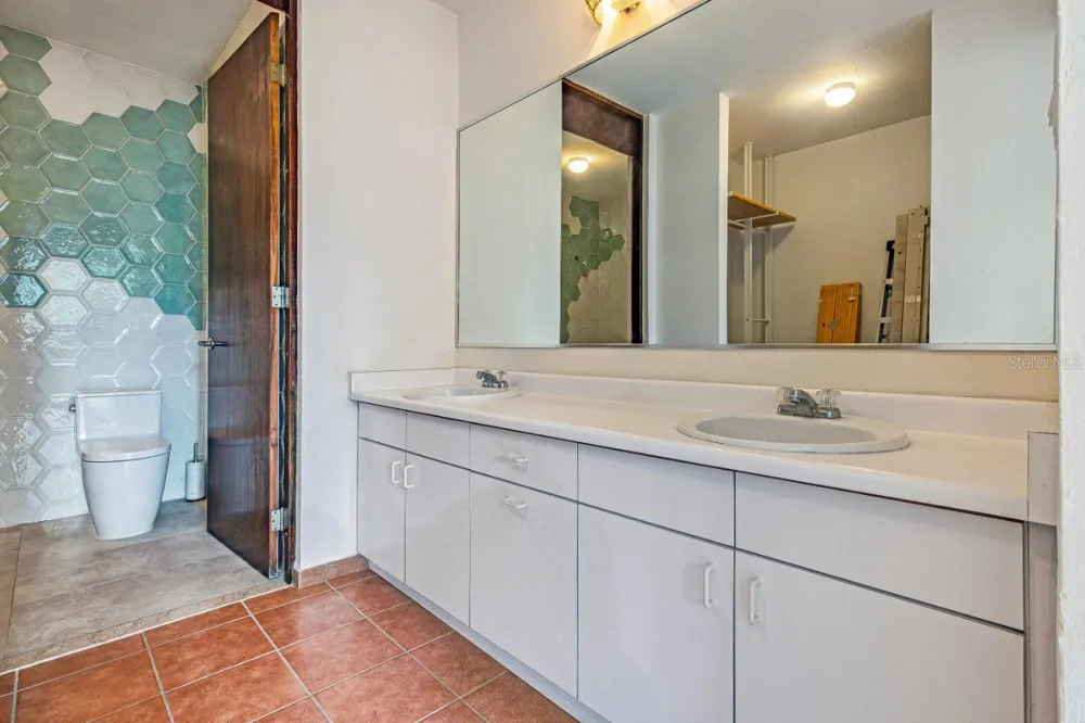 693 NCV #324 Vega Alta, PR 00692