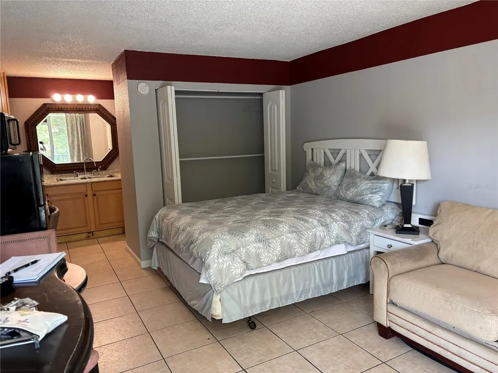 7900 S ORANGE BLOSSOM TRAIL #2009 Orlando, FL 32809